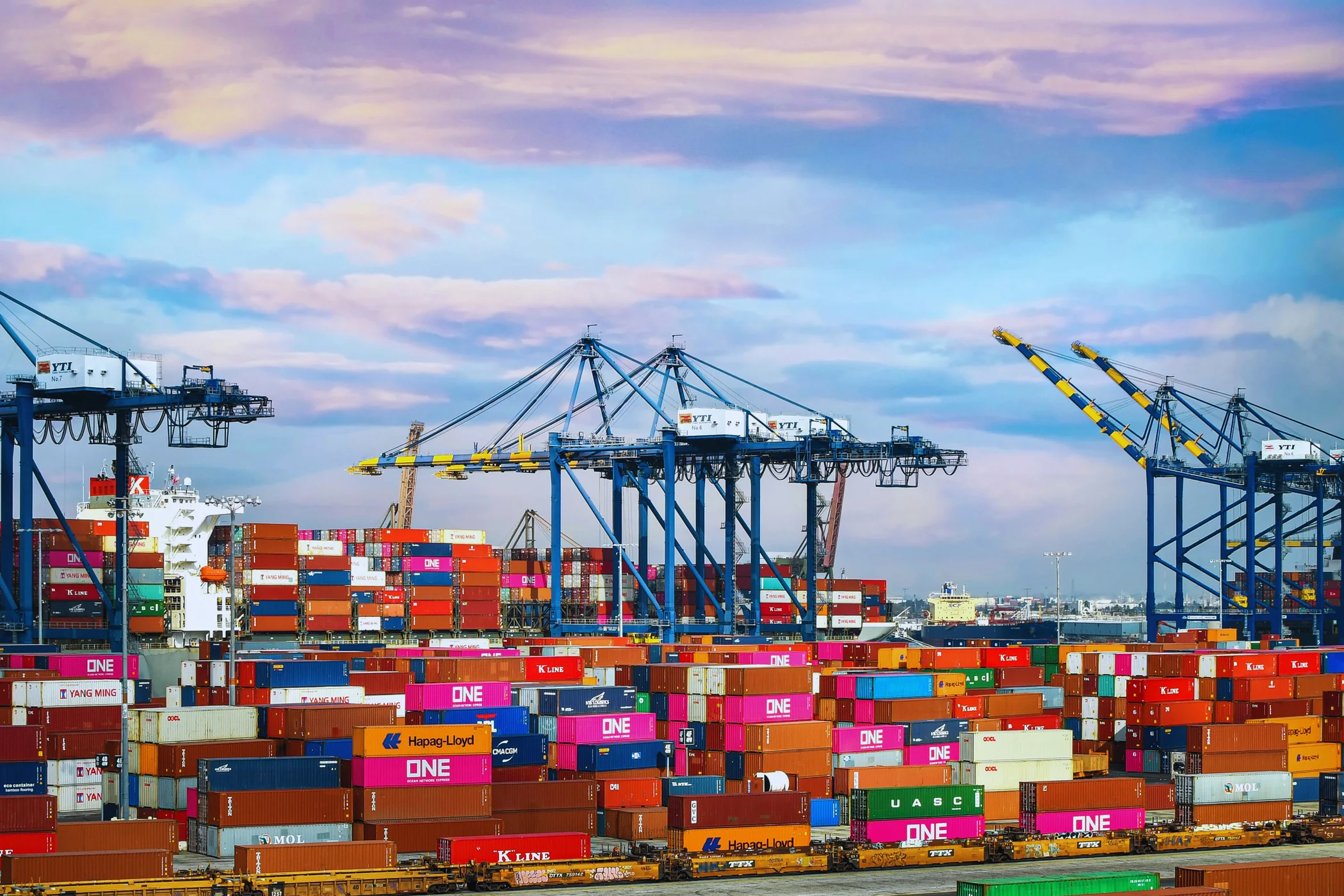 Container port and shipping cranes